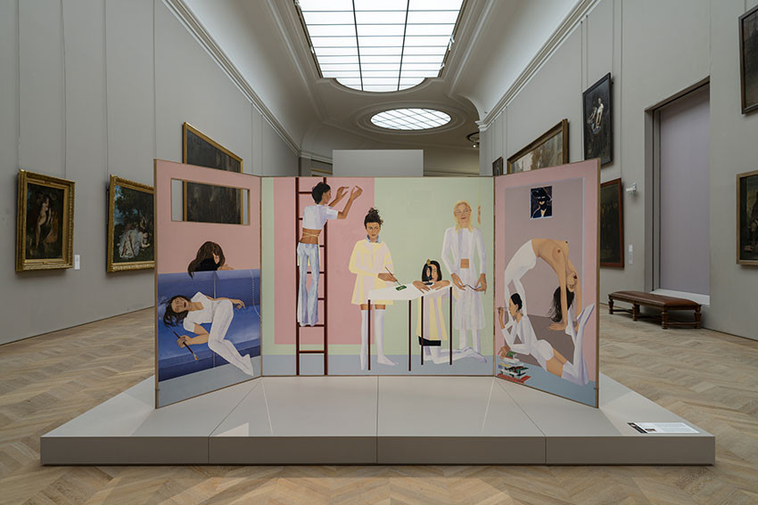 Salle de l'exposition Visages d'artistes au Petit Palais, portraits et sculptures du XIXe siècle et art contemporain